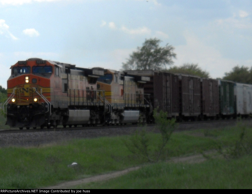 BNSF 5272 East